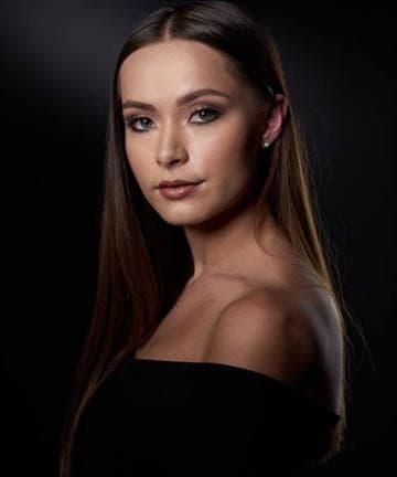Julya de Goede