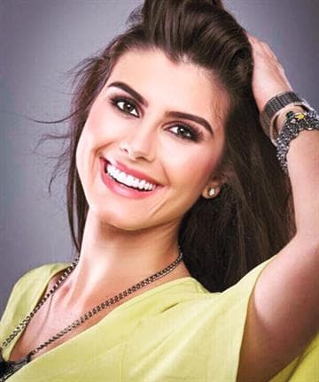 Stefhanie Zanelli