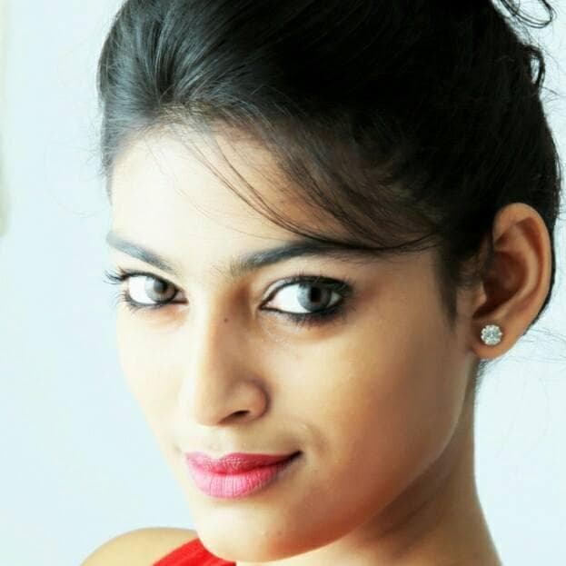 Naveli Deshmukh contestant Miss Diva 2015