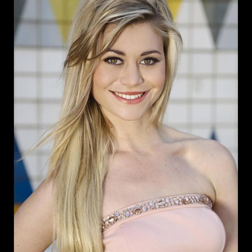 Ilze Saunders Miss Earth South Africa 2014