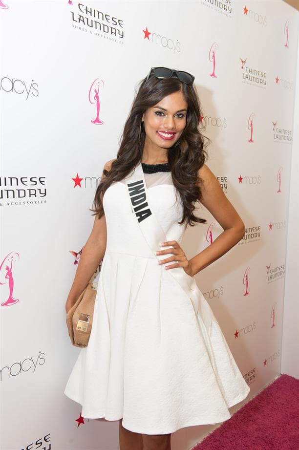 Noyonita Lodh Miss Universe India 2014 at Chinese Laundry Shoes Meet