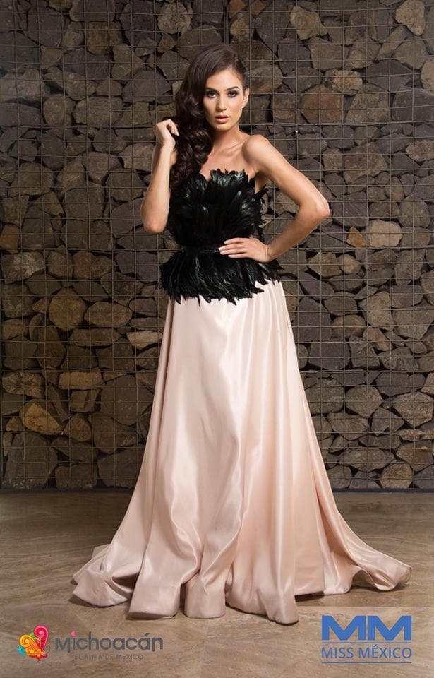 Yoana Gutiérrez Vazquez from Jalisco - Contestant Miss World Mexico 2016, evening gown photo shoot (Credit: Miss Mexico Organization)