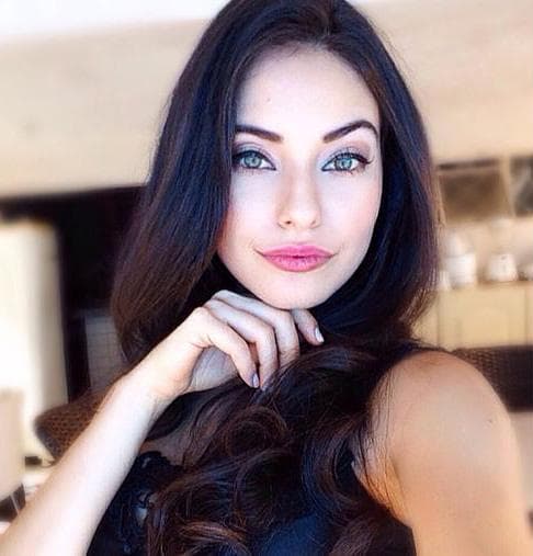 Camilla Della Valle Obersteiner contestant Miss Brazil 2015