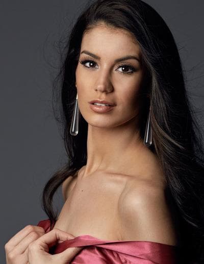 Noelia Freire Contestant from Spain Glam Shot for Miss Universe 2016 (Photo Credits: Miss Universe Facebook Official)