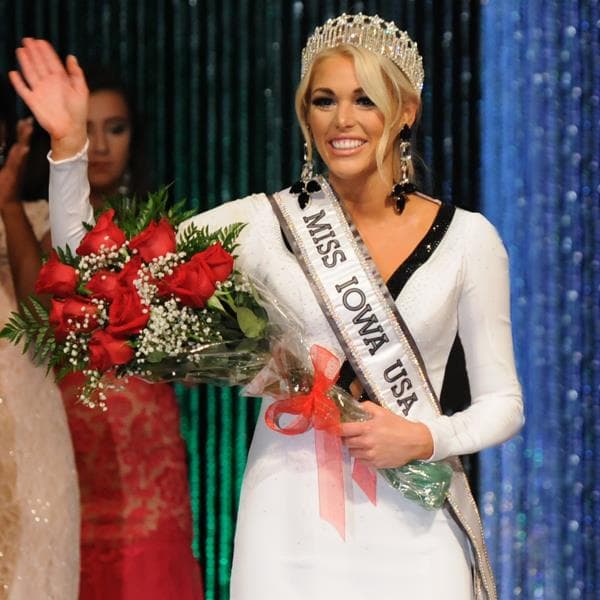 Kelsey Weier (Iowa) Contestant Miss USA 2017 (Photo Credit: Facebook Official)