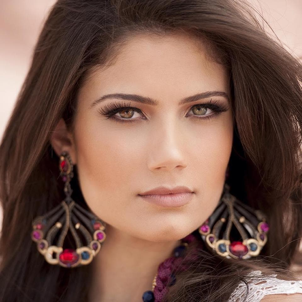 Bruna Gomides contestant Miss Brazil 2015