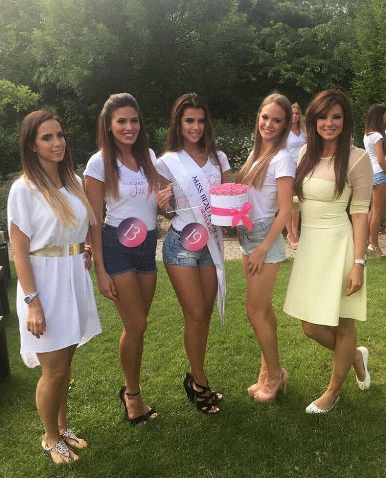 Viktória Viczián awarded the title of Miss Beautiful Face 2017 in Miss World Hungary 2017 (Photo Courtesy: Magyarország Szépe Official)