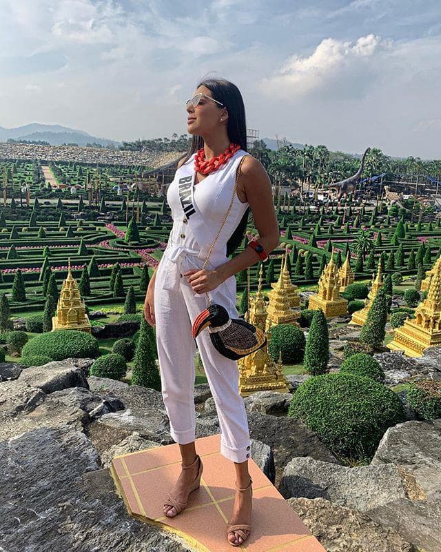 Mayra Benita Alves Dias Miss Universe Brazil 2018, Miss Universe 2018 Contestant (Photo Courtesy: Miss Universe/Candidate FaceBook/ Instagram)