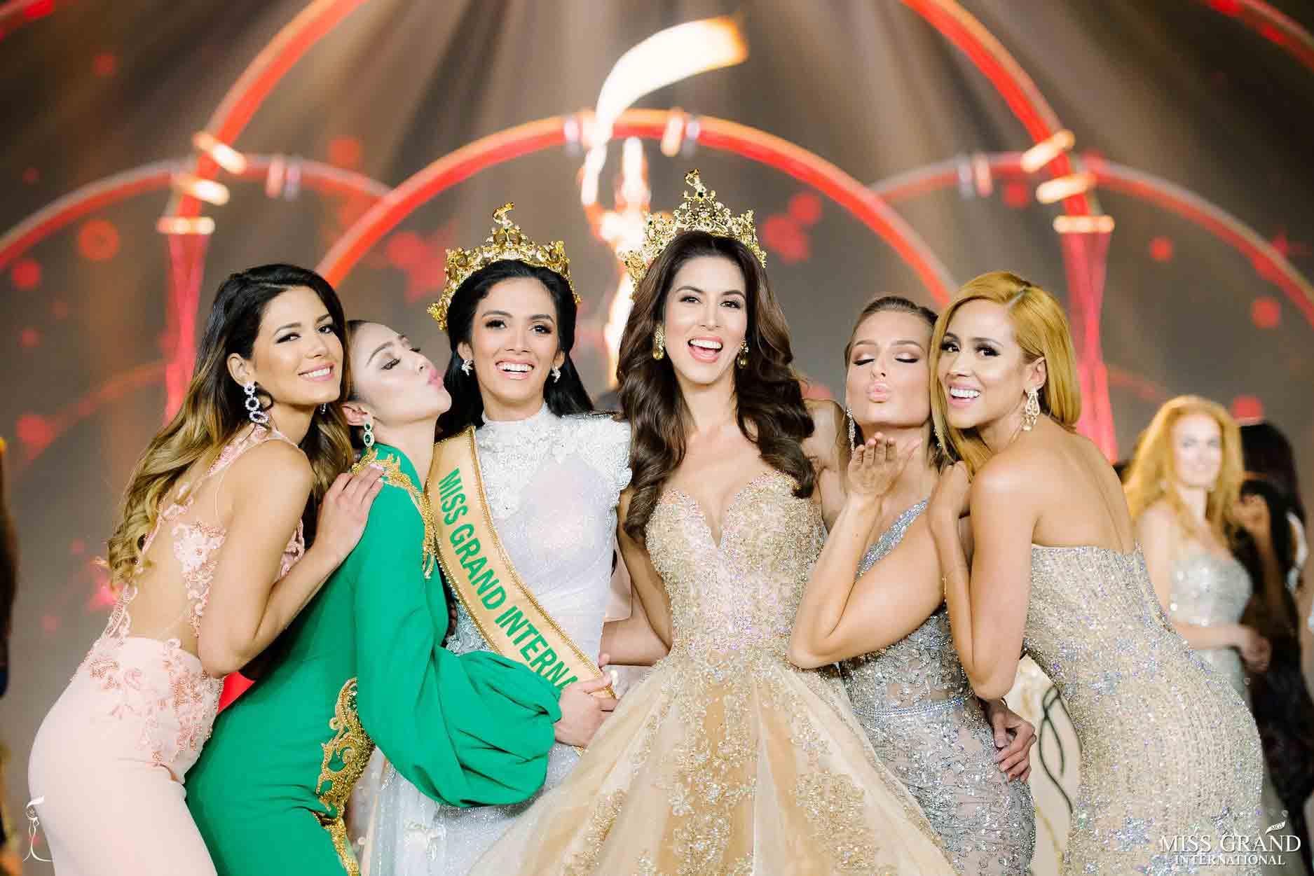 Maria Clara Sosa Perdomo winner Miss Grand International 2018 and Miss Grand International 2017 Maria Jose Lora (Photo Courtesy: MGI Official)