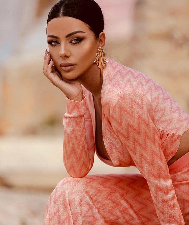 Zana Berisha Miss Universe Kosovo 2018, Miss Universe 2018 Contestant (Photo Courtesy: Miss Universe/Candidate FaceBook/ Instagram)