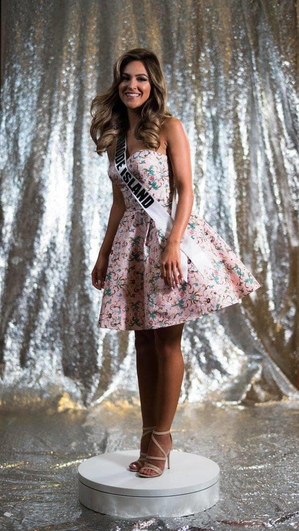Kelsey Swanson Miss Rhode Island USA 2017 Official Photoshoot (Photo Credit: Miss USA Facebook Official)