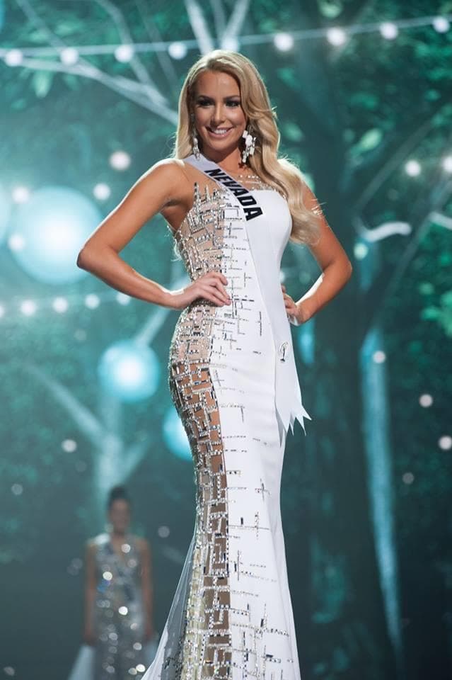 Lauren York Miss Neveda USA 2017 during Preliminary Evening Gown Competition (Photo Credit: Miss USA Facebook Official)