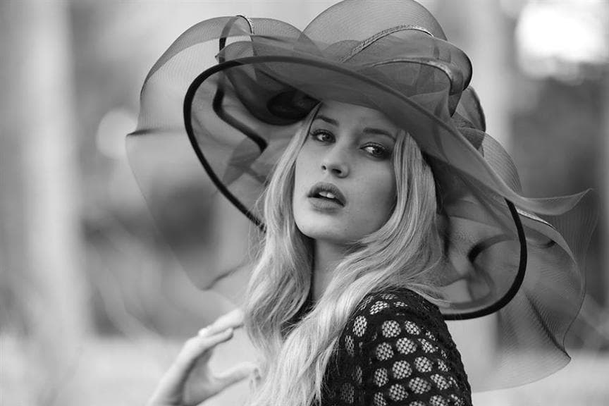 Laetizia Penmellen Giovannelli Miss Earth France 2014