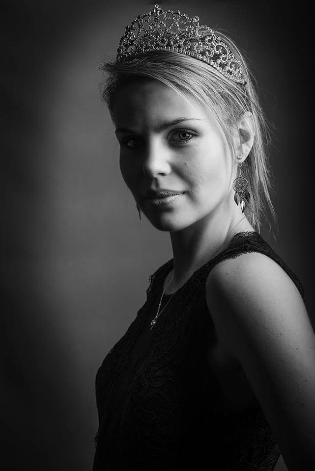 Marion Sokolik Miss Poitou-Charentes 2018, Finalist Miss France 2019 (Photo Credits: Miss France/ Contestant Official FaceBook)