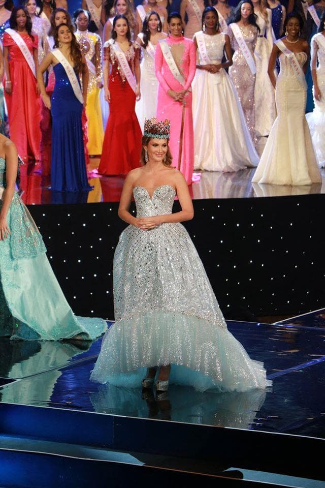 Miss World 2015 Mireia Lalaguna taking her last walk as the reigning queen