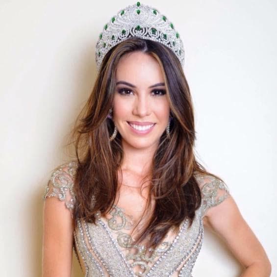 Bastidores Arianne Miranda contestant Miss Brazil 2015