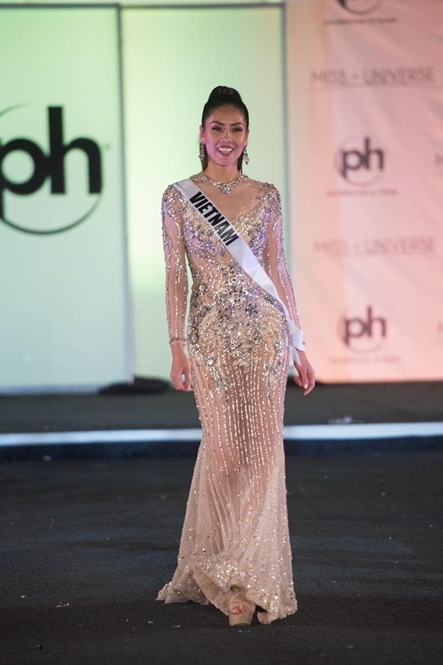 Miss Universe 2017 Preliminary Competition Evening Gown Round
