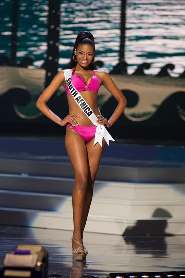 Ziphozakhe Zokufa Miss Universe South Africa 2014 at Preliminary Swimsuit round