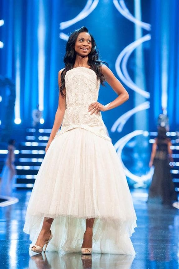 Sihle Makhanya Miss South Africa 2015 Finalist in Evening Gown (Photo credits - Miss South Africa official)