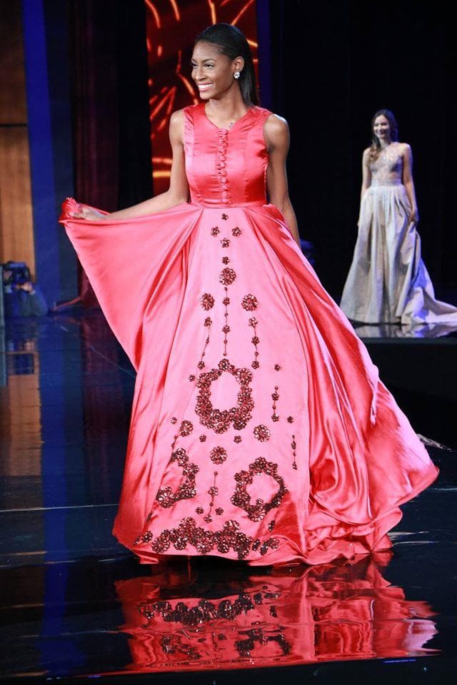 Ashlie Barrett Contestant from Jamaica for Miss World 2016 in Evening Gown (Photo Credits: Facebook Official)