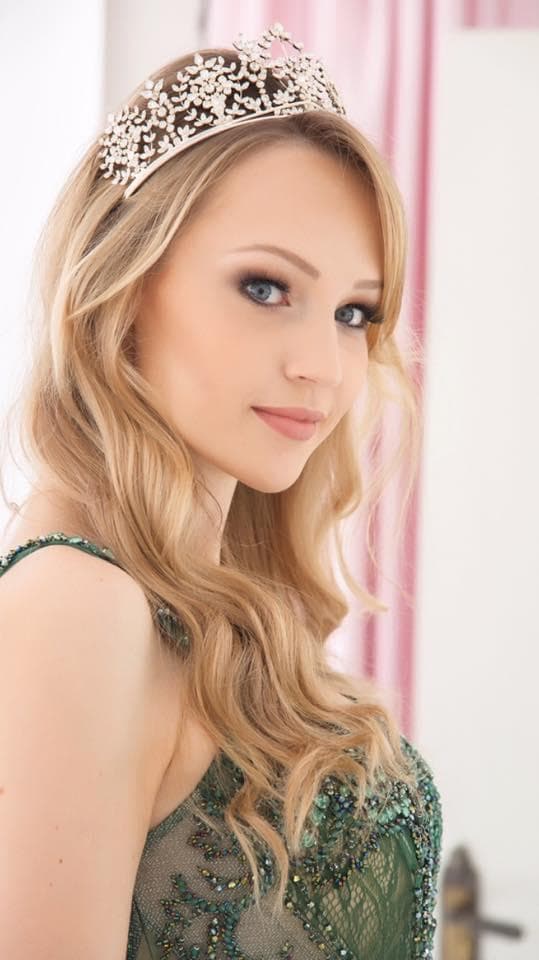 Sabrina Meyer contestant Miss Brazil 2015