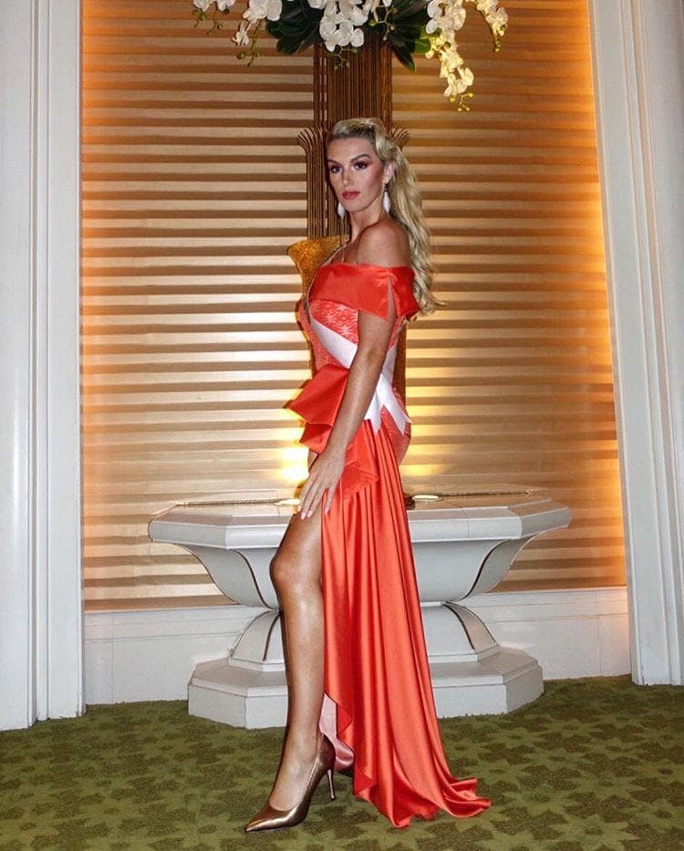 Grainne Gallanagh Miss Universe Ireland 2018, Miss Universe 2018 Contestant (Photo Courtesy: Miss Universe/Candidate FaceBook/ Instagram)