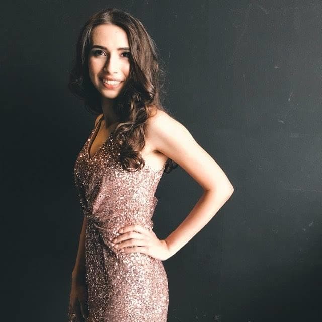 Sushil Como Miss Universe Singapore 2018 Finalist (Photo Source: Instagram)