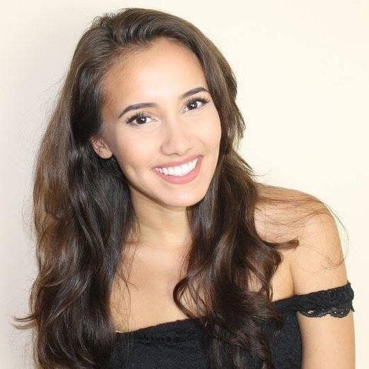 Manuela Bruntraeger Miss Universe Singapore 2017 (Photo Credit: Miss Universe/FaceBook Official)
