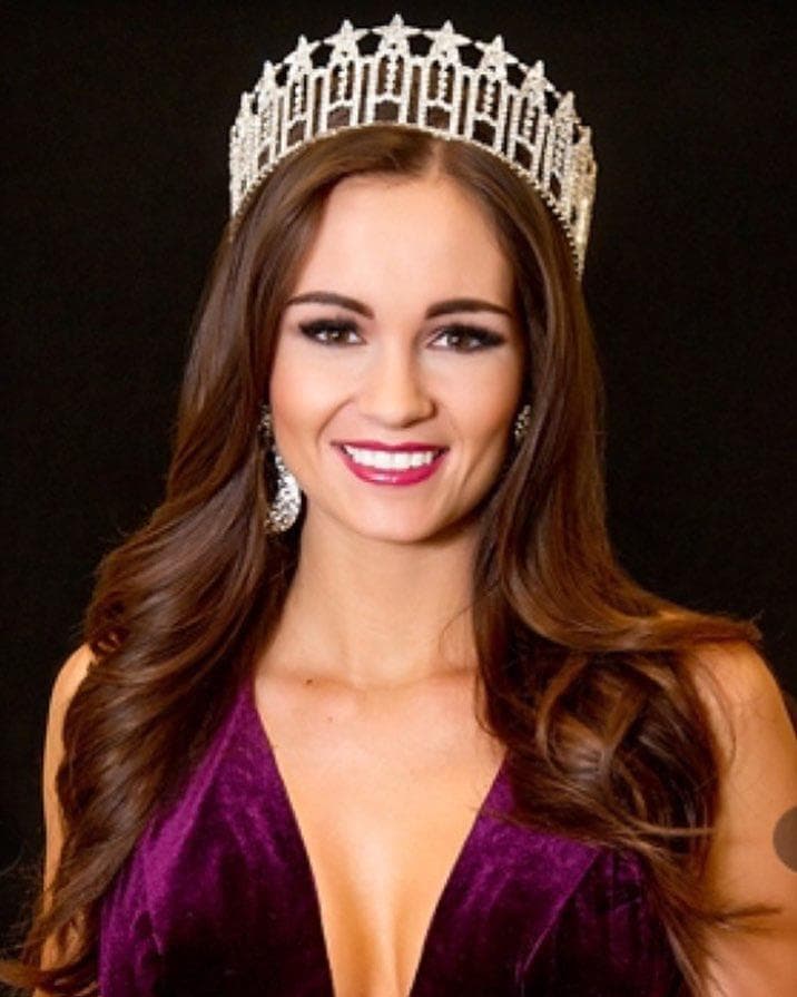 Alex Lauren Smith (Oklahoma) Contestant Miss USA 2017 (Photo Credit: Facebook Official)