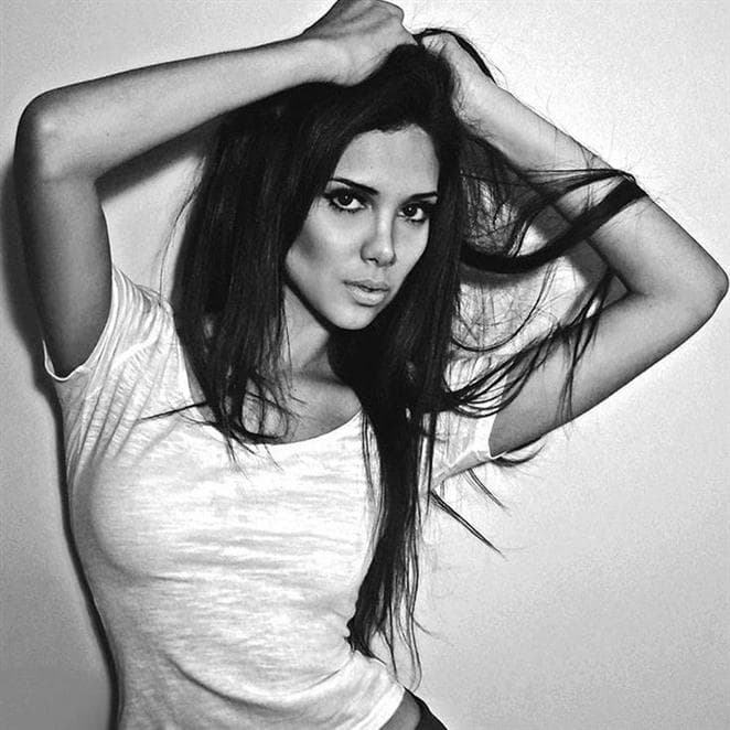 Elba Fahsbender Miss Earth Peru 2014