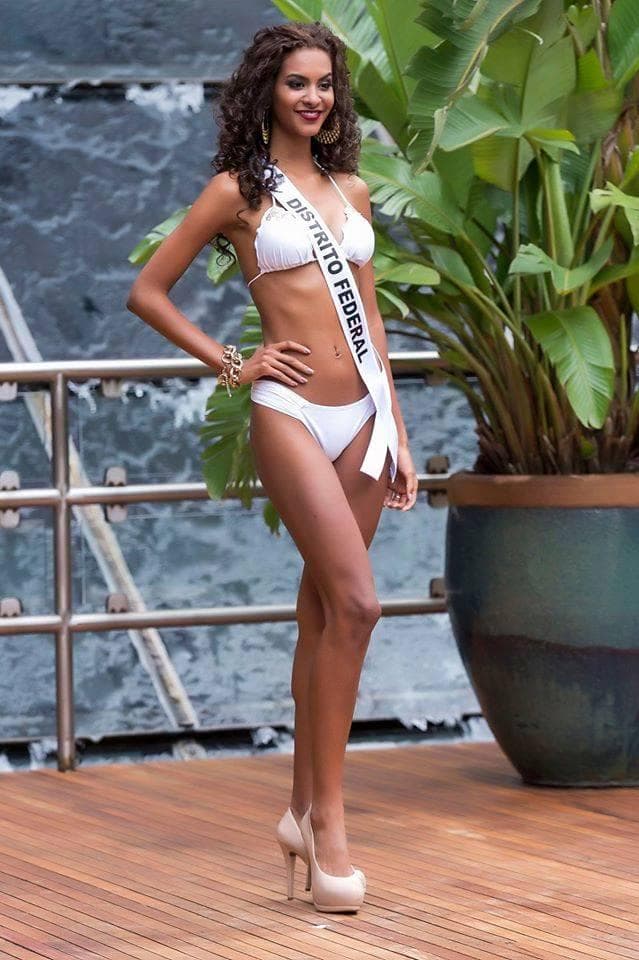 Amanda Balbino contestant for Miss Brazil 2015 in Swimsuit