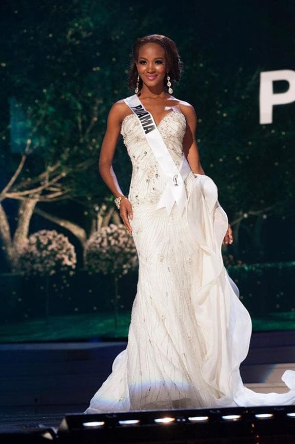 Yomatzy Hazlewood De La Rosa Miss Universe Panama 2014 Evening Gown