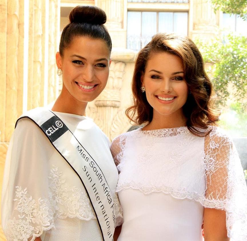 Nicole Lamberts Miss South Africa 2015 Finalist with Rolene Strauss Miss World 2014 at Sun City Resorts