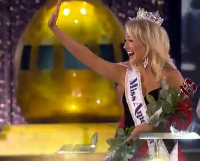 Savvy Shields Miss America 2017 winner (Photo Credits: Miss America Facebook Official)