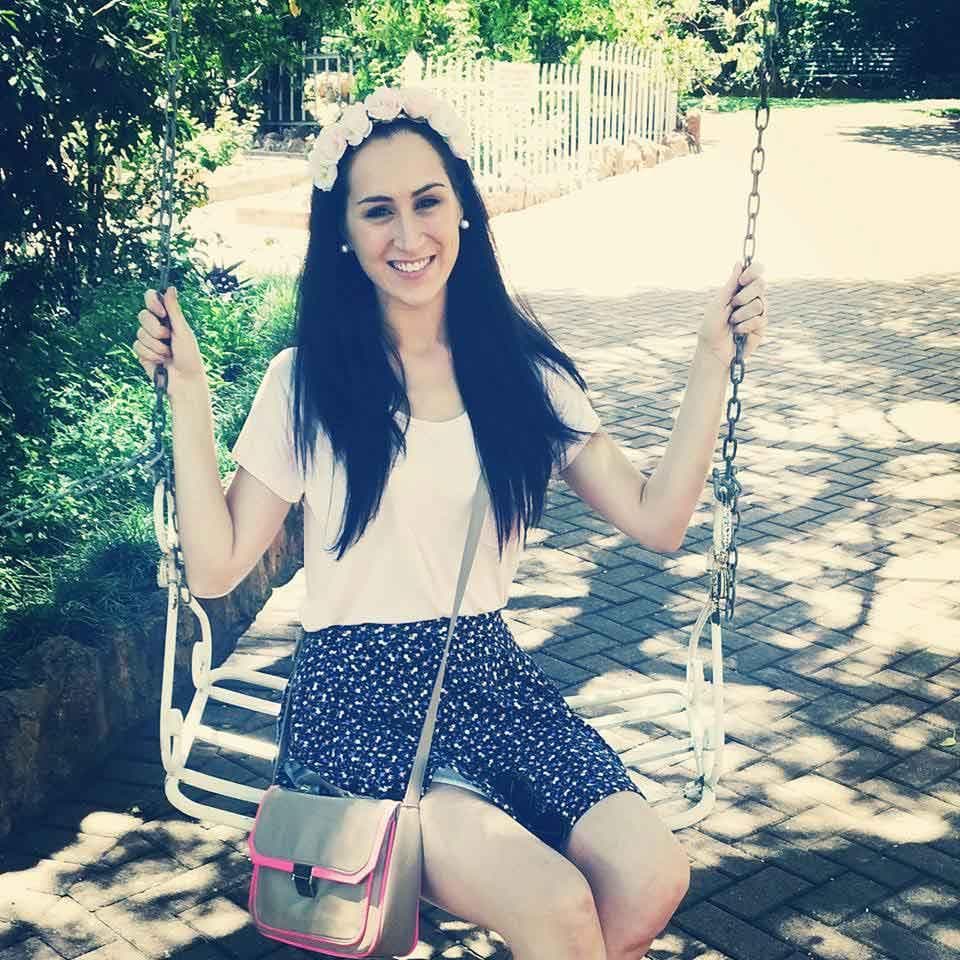 Carla Viktor contestant from South Africa for Miss Earth 2015