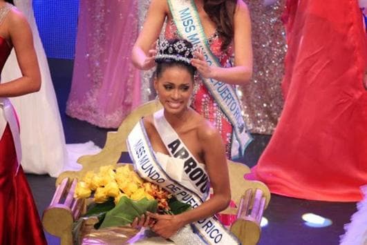 Génesis Dávila crowned Miss Mundo de Puerto Rico 2014 (Image Credits: Univision)