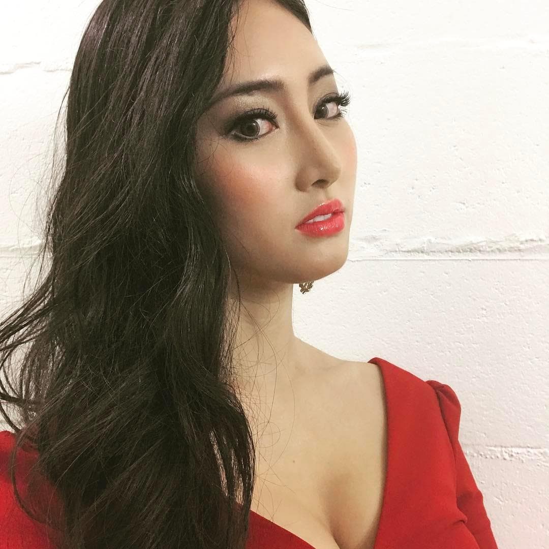 Natsuki Tsutsui 筒井菜月 Miss International Japan 2017