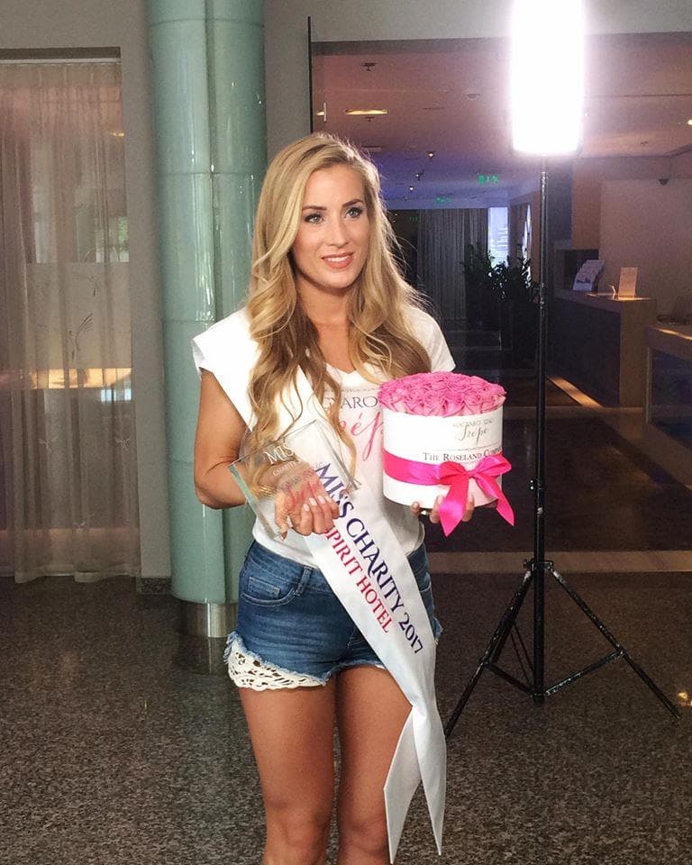 Beáta Stankovics awarded title of Miss Charity 2017 in Miss World Hungary 2017 (Photo Courtesy: Magyarország Szépe Official)