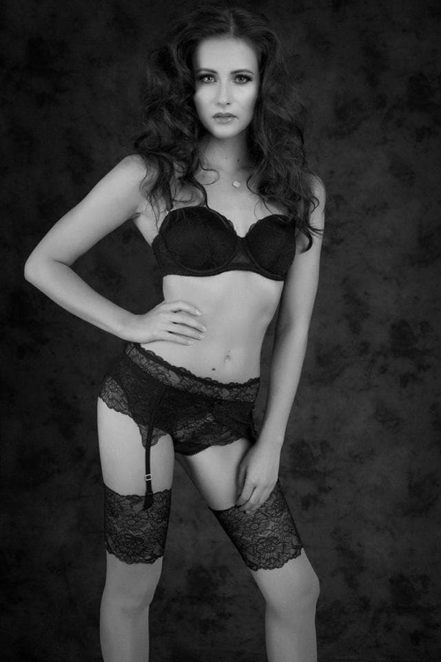 Jennifer Scheutz (Miss Vorarlberg 2017) Photoshoot (Courtesy FaceBook/missaustriacorporation)