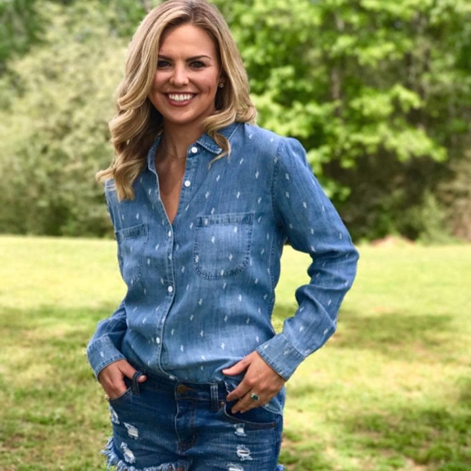Hannah Brown Miss Alabama USA 2018 for Miss USA 2018 (Photo Credit: Miss USA/ Contestant Official FaceBook/Instagram)