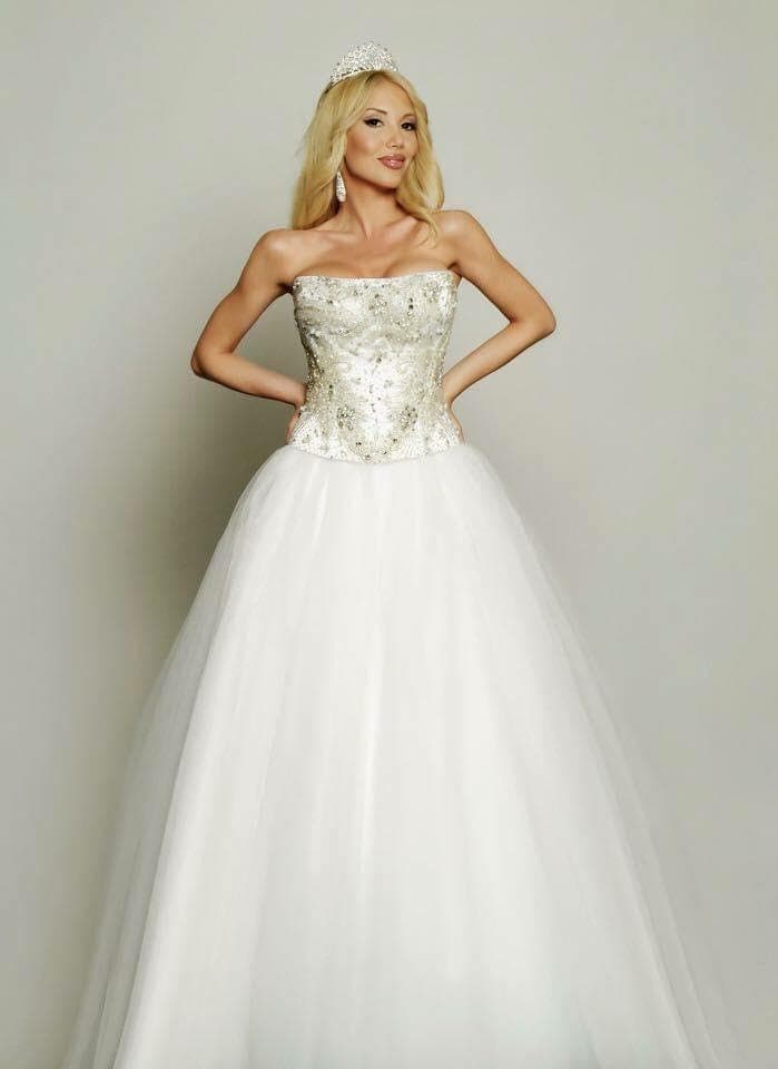 Veneta Krusteva Contestant from Bulgaria in Long Gown for Miss World 2015