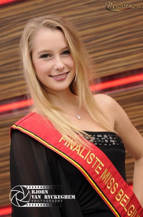 Nina De Baecke Finalist Miss Belgium 2015 (Photo Credits: Miss Belgium/ Official FB Page)