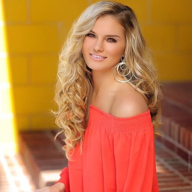 Ashley Amanda Vollrath Miss Virginia USA 2018 for Miss USA 2018 (Photo Credit: Miss USA/ Contestant Official FaceBook/Instagram)