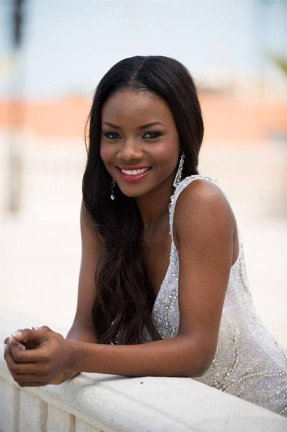 Maggaly Ornellia Emmanuelle Nguema Miss Universe Gabon 2014
