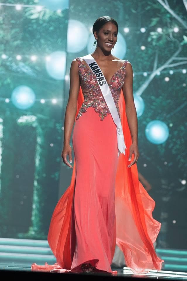 Catherine Carmichael Miss Kansas USA 2017 during Preliminary Evening Gown Competition (Photo Credit: Miss USA Facebook Official)