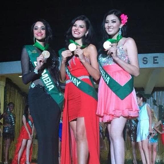 Sendy Caceres Miss Earth Paraguay 2014 Winner of Group 2 Cocktail Wear