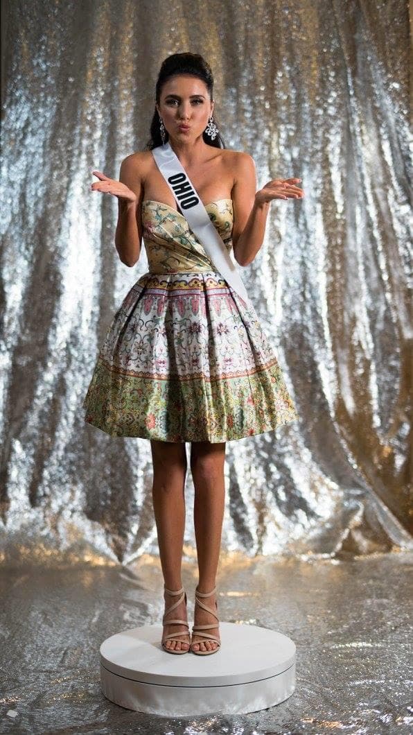 Dinaleigh Baxter Miss Ohio USA 2017 Official Photoshoot (Photo Credit: Miss USA Facebook Official)