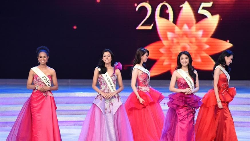 Maria Harfanti, Yona Luvitalice Miagan and Savina Wibowo declared Top 3 at Miss Indonesia 2015