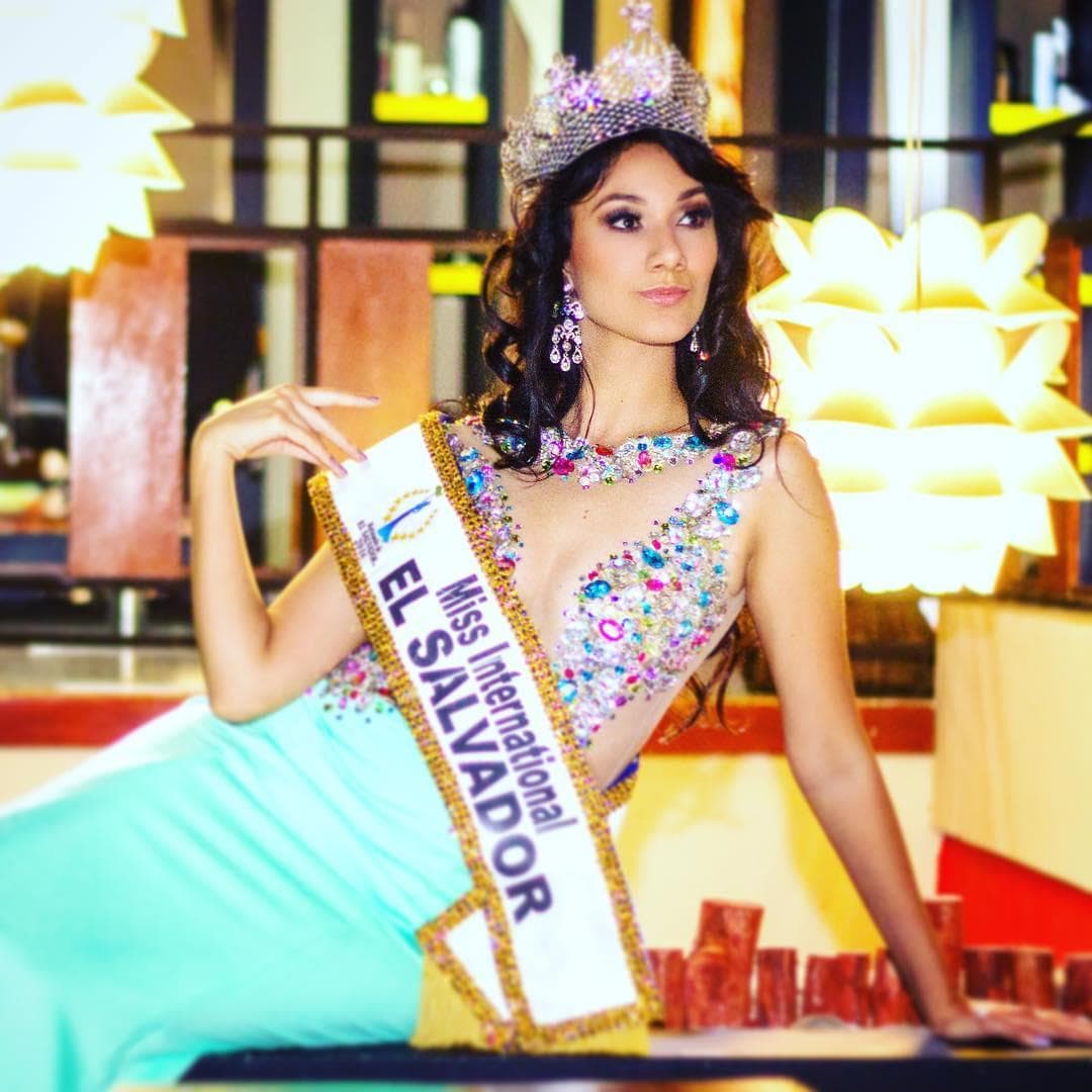 Fátima Yolanda Mauricio Mangandi Miss International El Salvador 2017
