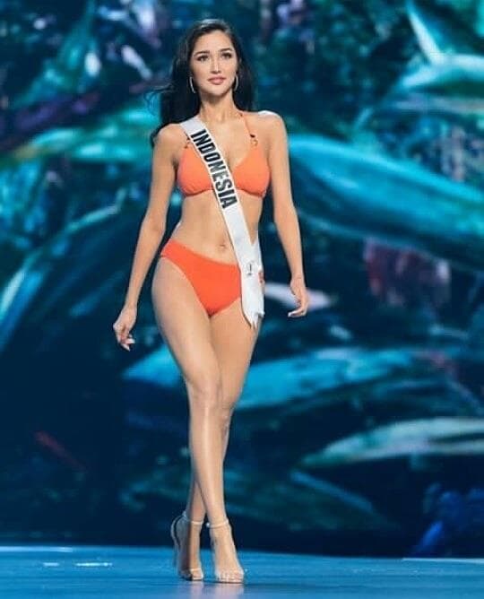 Sonia Fergina Citra Miss Universe Indonesia 2018, Miss Universe 2018 Contestant at Swimsuit Competition (Photo Courtesy: Miss Universe/Candidate FaceBook/ Instagram)